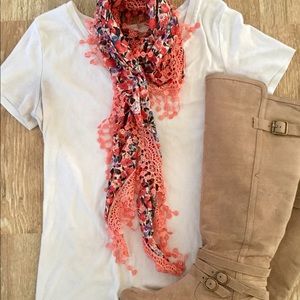 Scarf 🚨buy 2 scarves, get 1 FREE!🚨